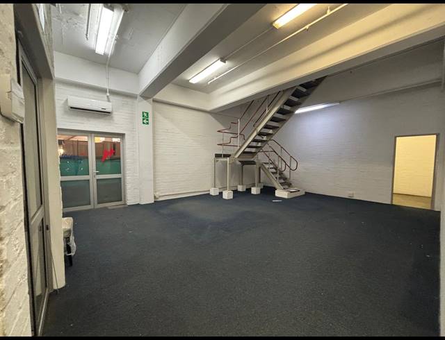 1,024M² OFFICE TO LET IN BELLVILLE SOUTH INDUSTRIA